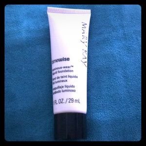 Mary Kay Foundation Beige 2